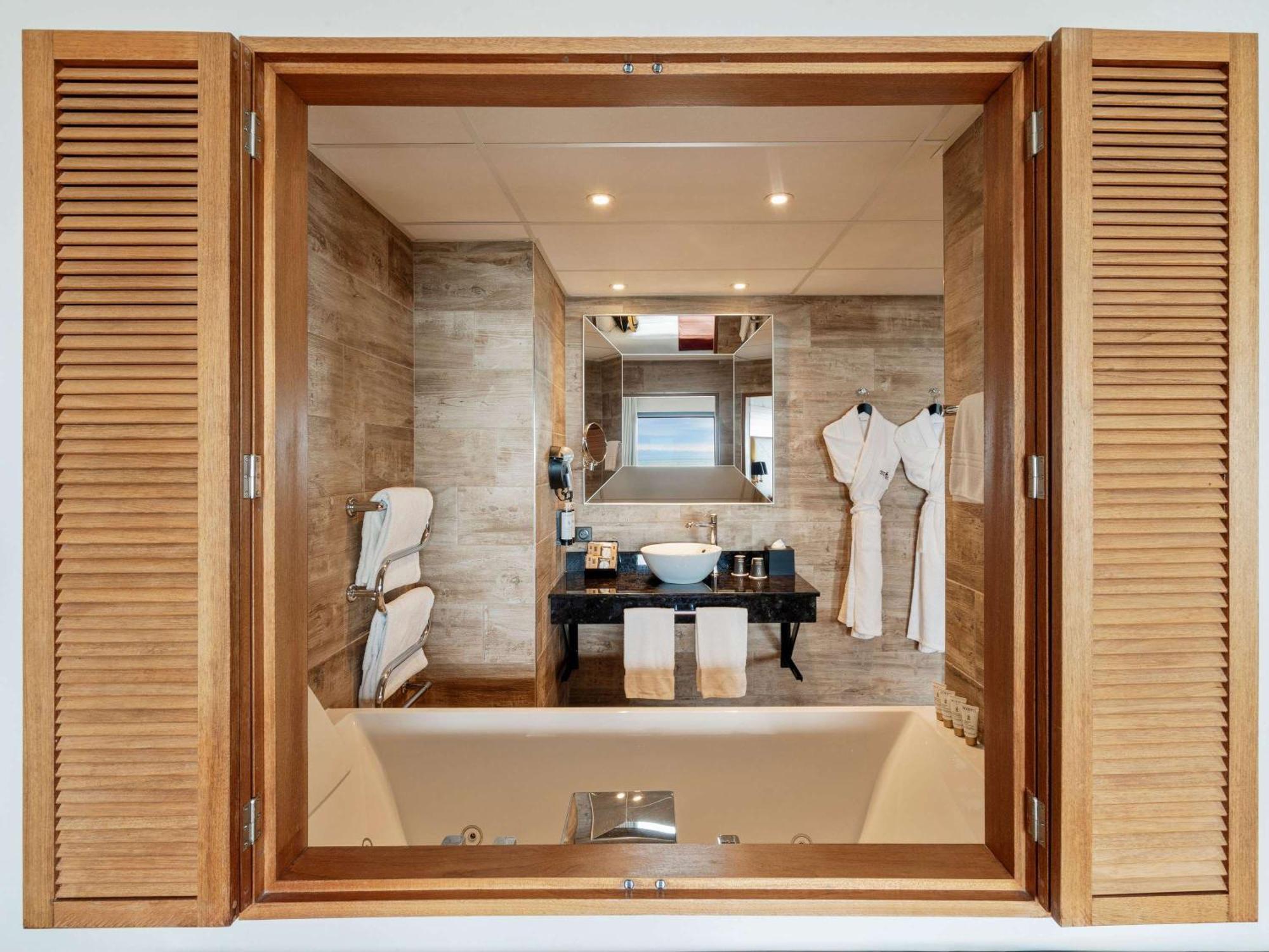 Cote Ouest Thalasso & Spa Les Sables D'Olonne - Mgallery Collection Les Sables-dʼOlonne 외부 사진